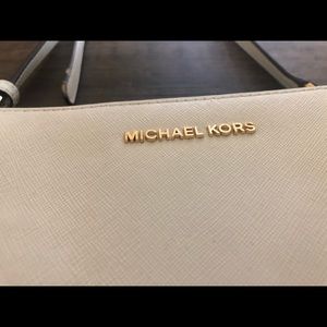 Michael kors white crossbody